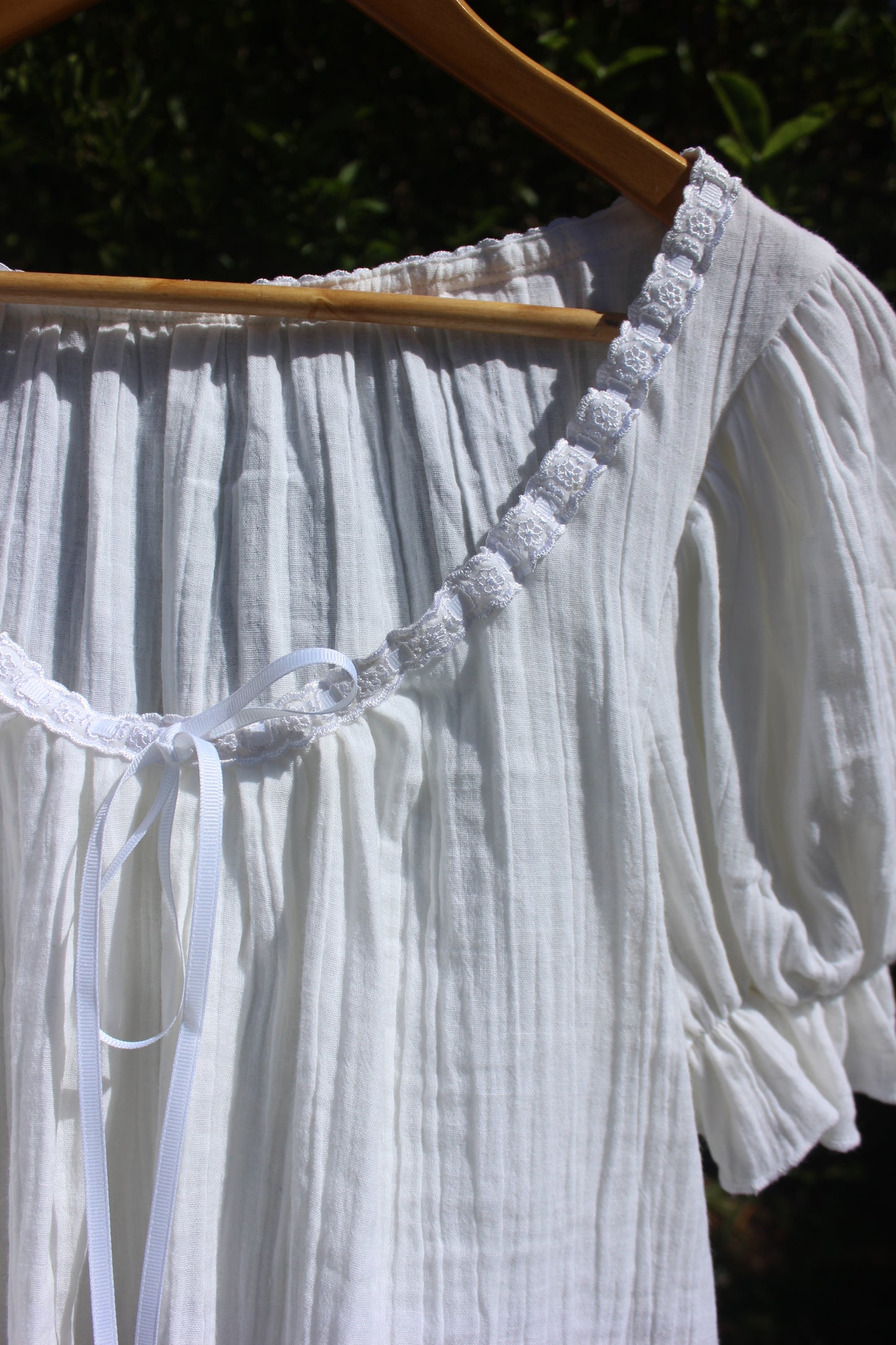The Poppy Blouse - Glossy white