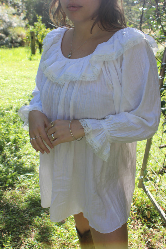 The Carmella dress - Mini with lace