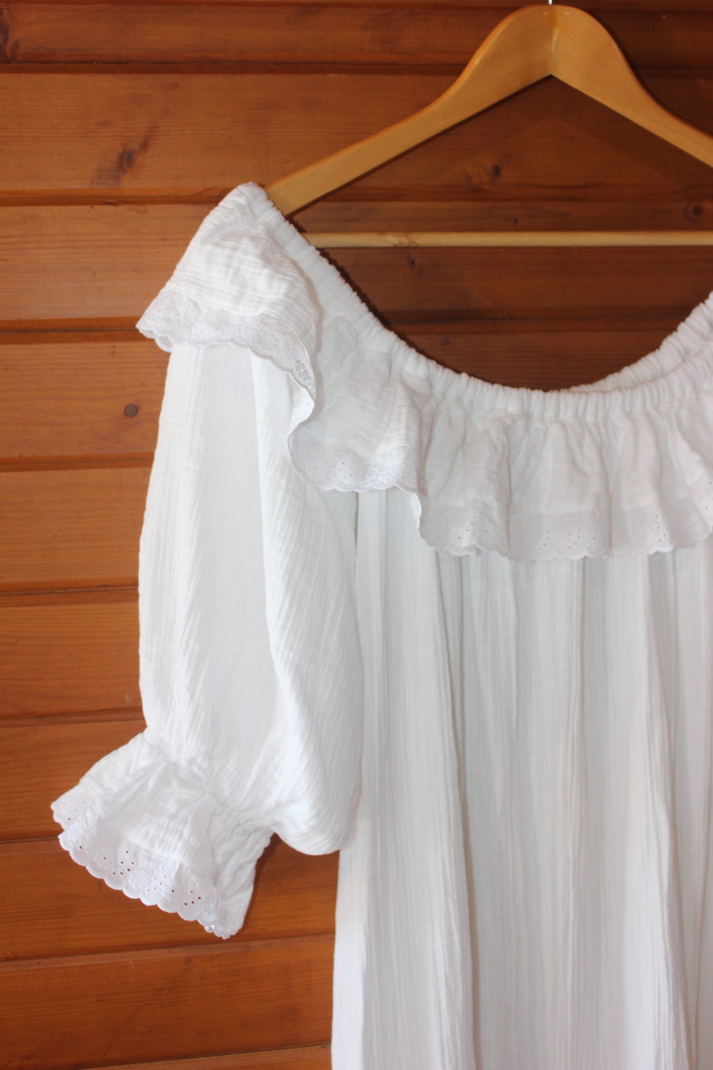 The Carmella dress - Maxi floral lace