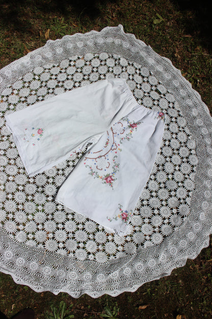 Capri pant - Embroidery