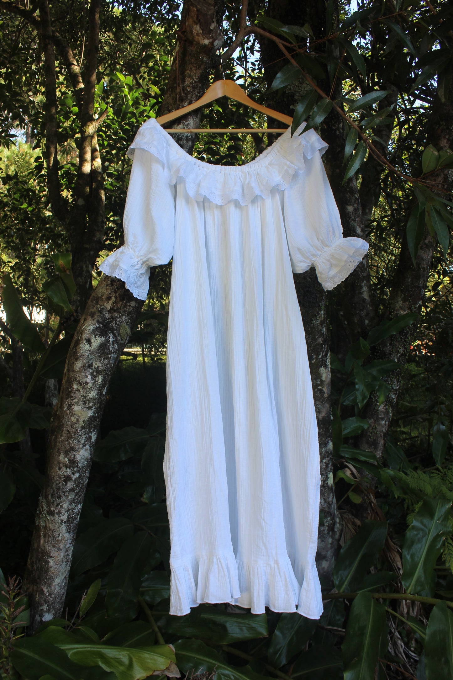 The Carmella dress - Maxi floral lace