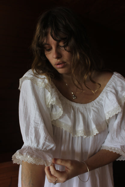 The Carmella dress - Maxi cream lace