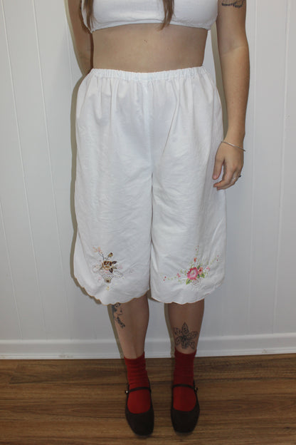 Capri pant - Brown & Pink embroidery