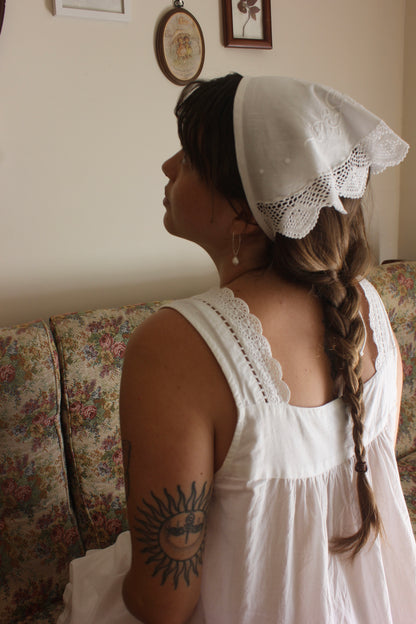 Bandana - Lace doily