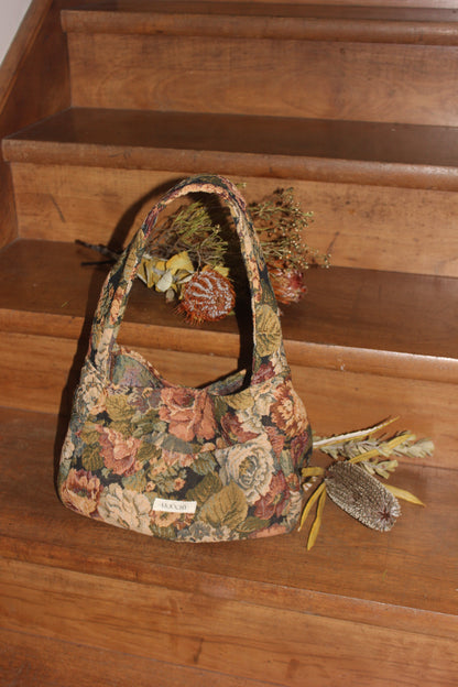 PRE-ORDER Tapestry handbag