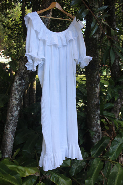 The Carmella dress - Maxi white lace
