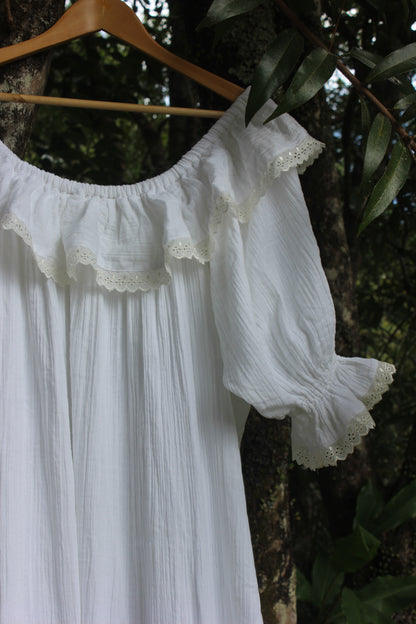 The Carmella dress - Maxi cream lace