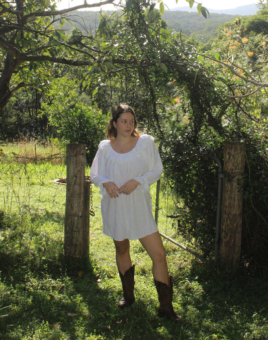 The Carmella dress - Mini with lace