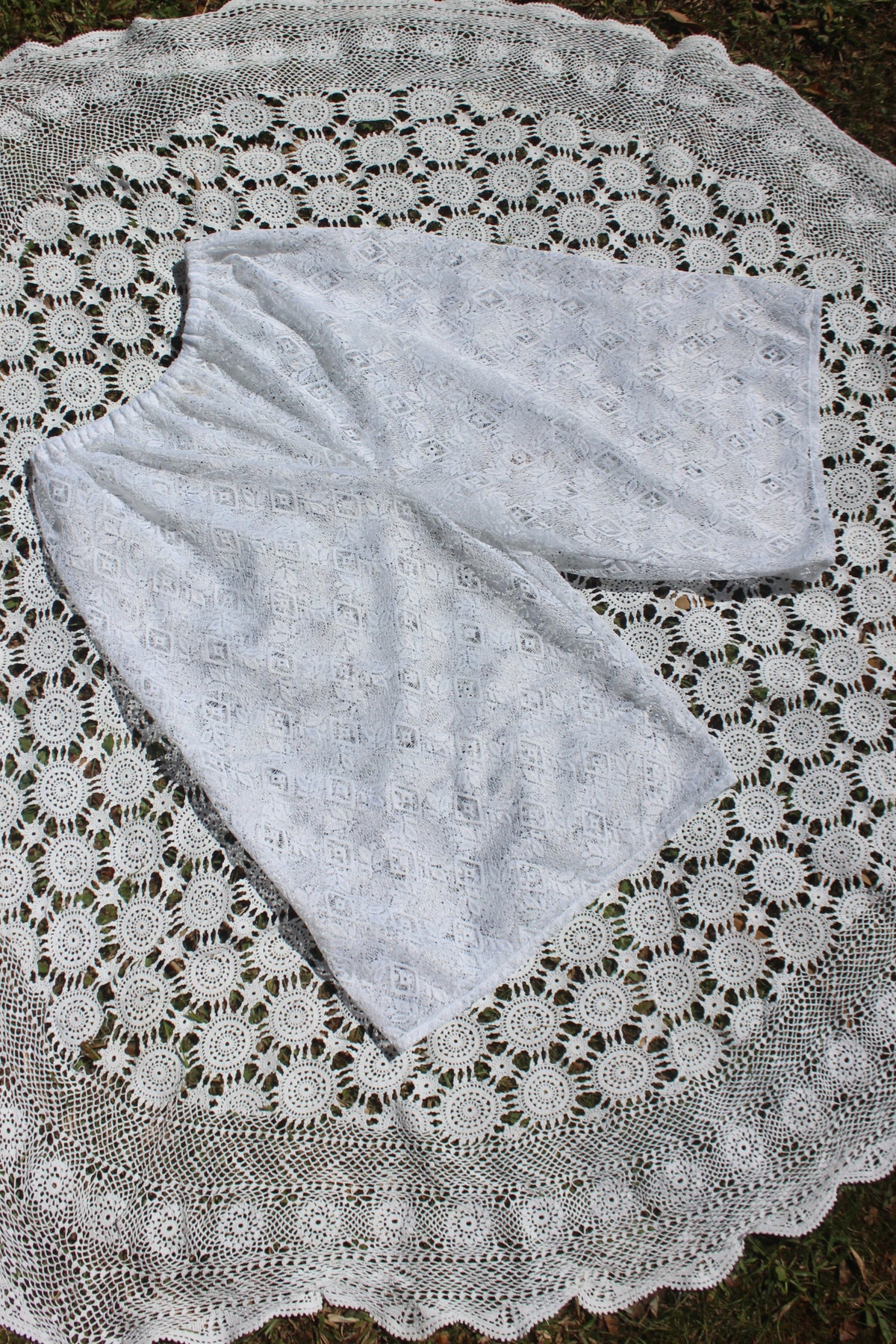 Capri pant - White Lace