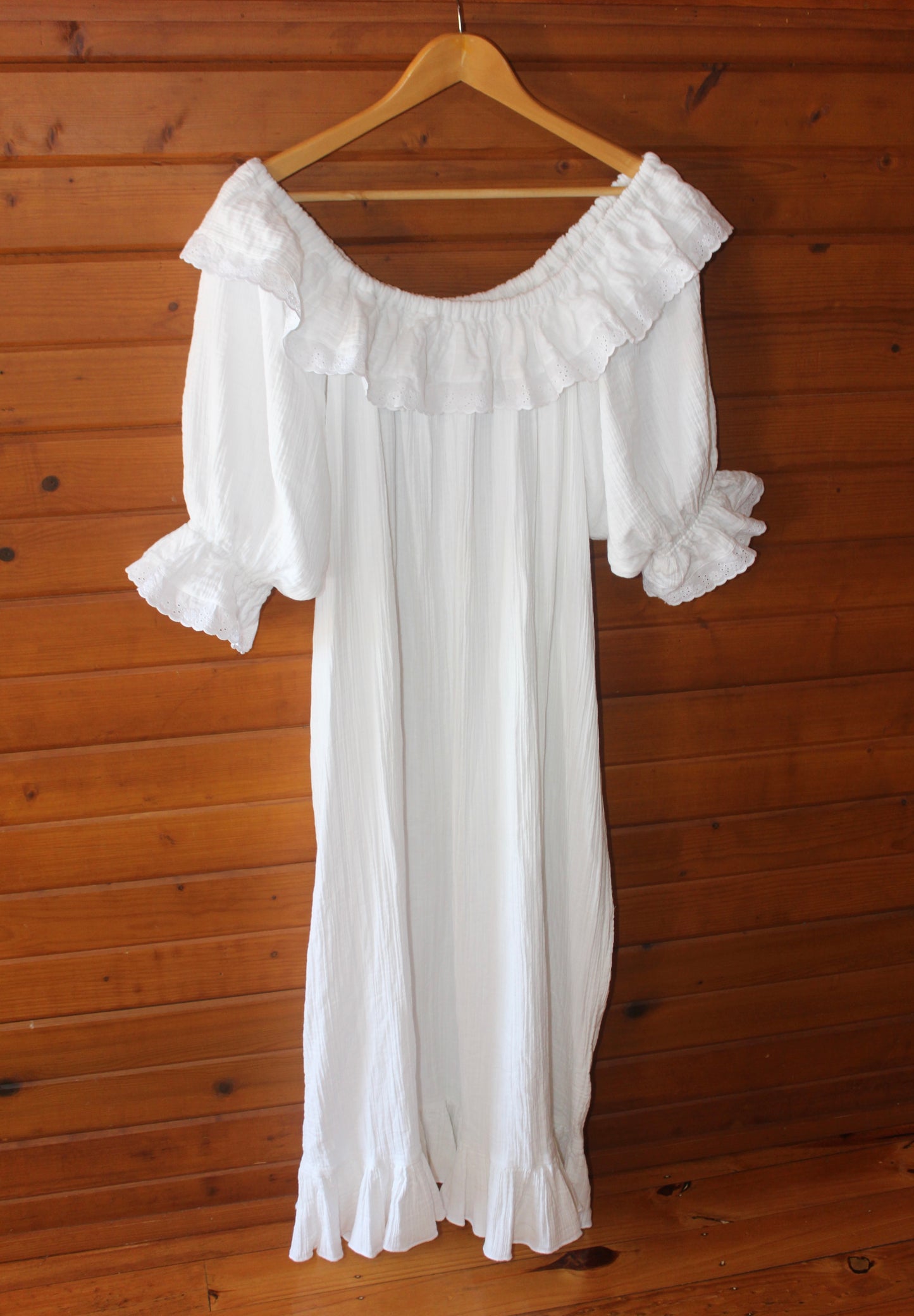 The Carmella dress - Maxi floral lace