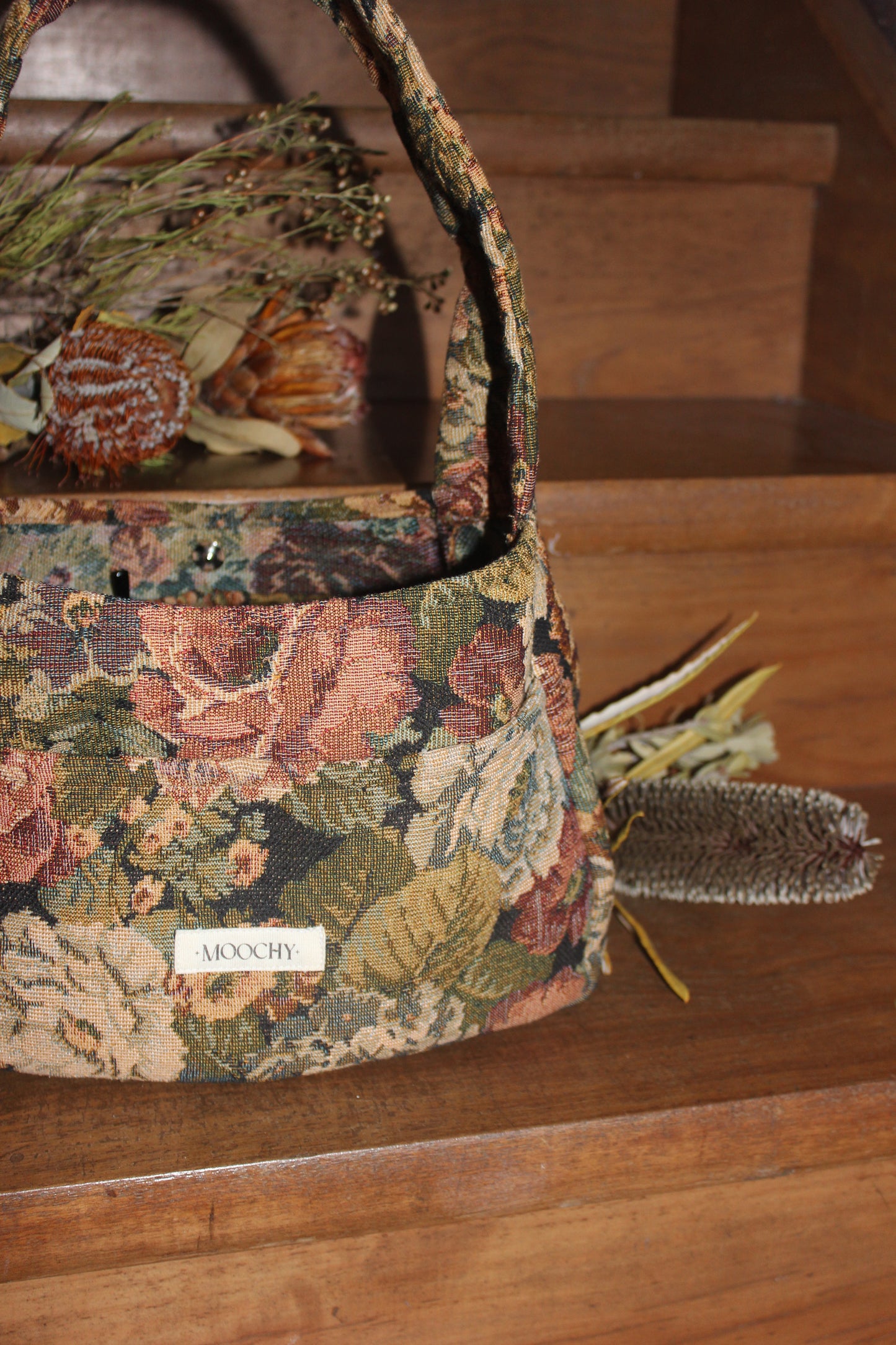 PRE-ORDER Tapestry handbag