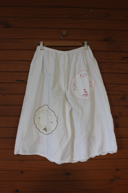 Capri pant - Brown & Pink embroidery