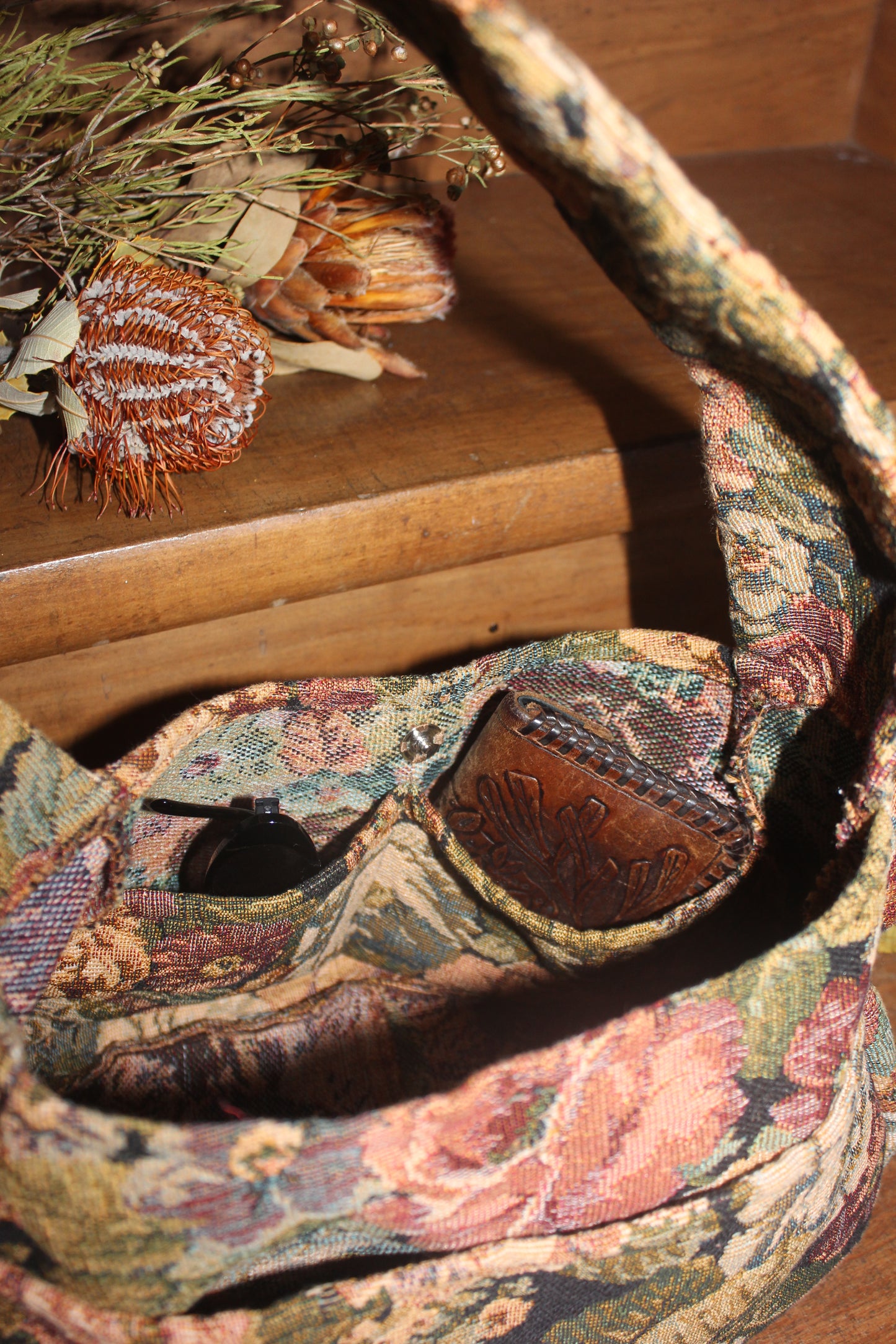 PRE-ORDER Tapestry handbag